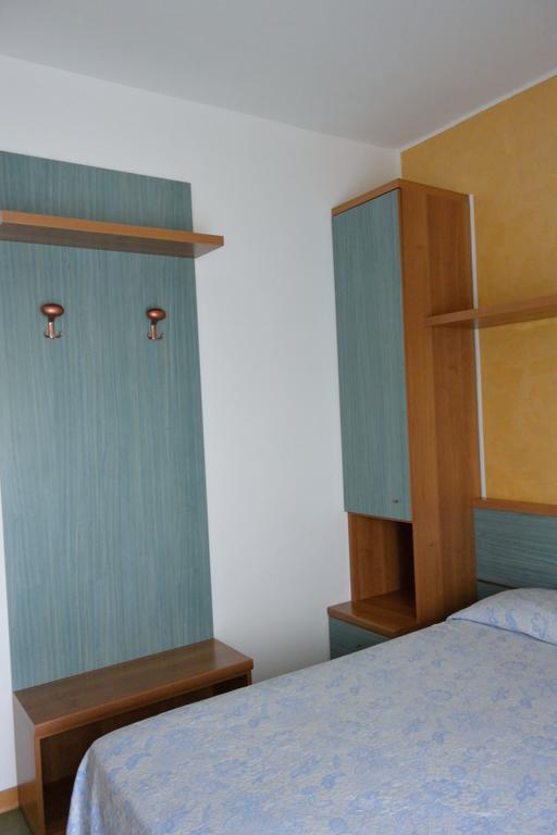 Hotel Paris Lignano Sabbiadoro Bilik gambar