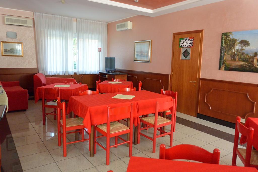 Hotel Paris Lignano Sabbiadoro Luaran gambar