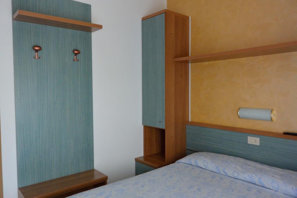 Hotel Paris Lignano Sabbiadoro Luaran gambar
